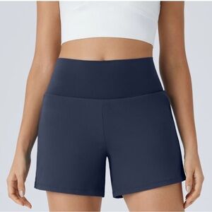 NWT HALARA Women's Softly Zero 2:1 Airy 5”Navy Yoga Shorts